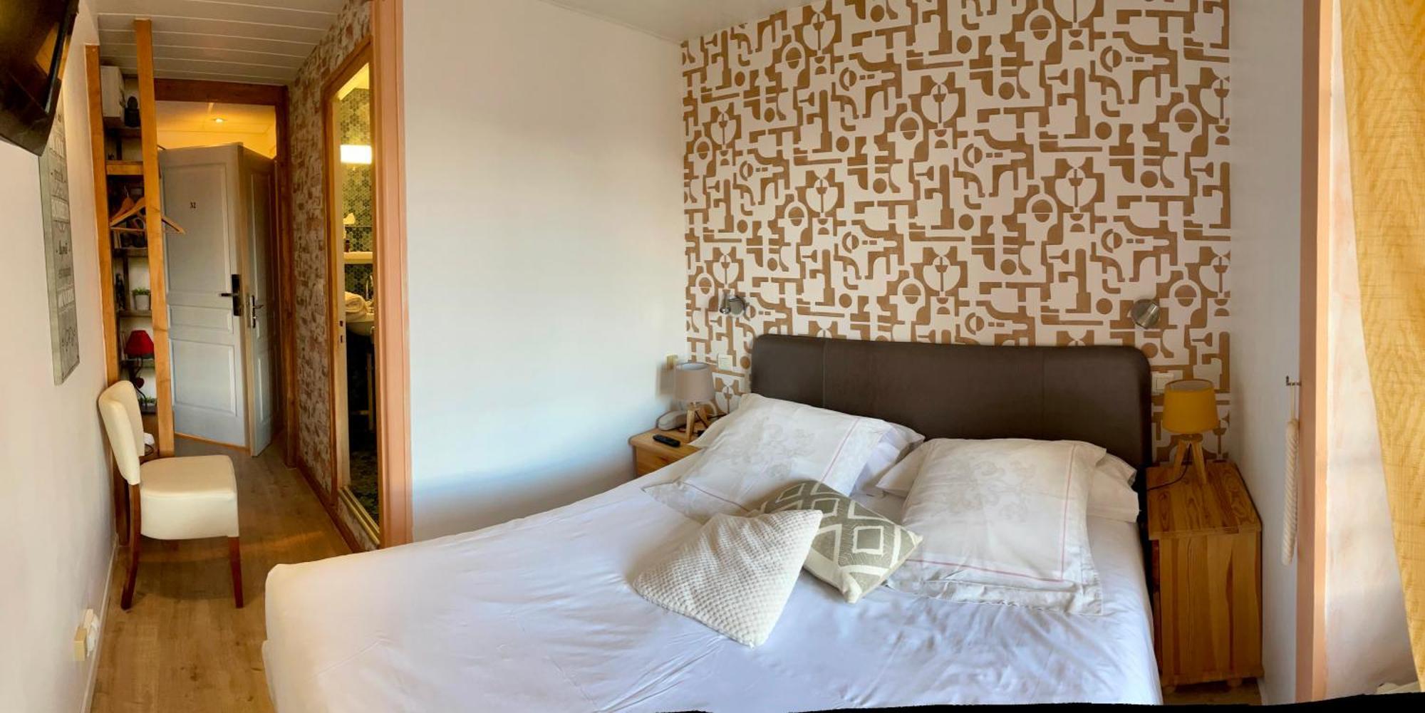Hotel Gambetta Lons-le-Saunier Εξωτερικό φωτογραφία